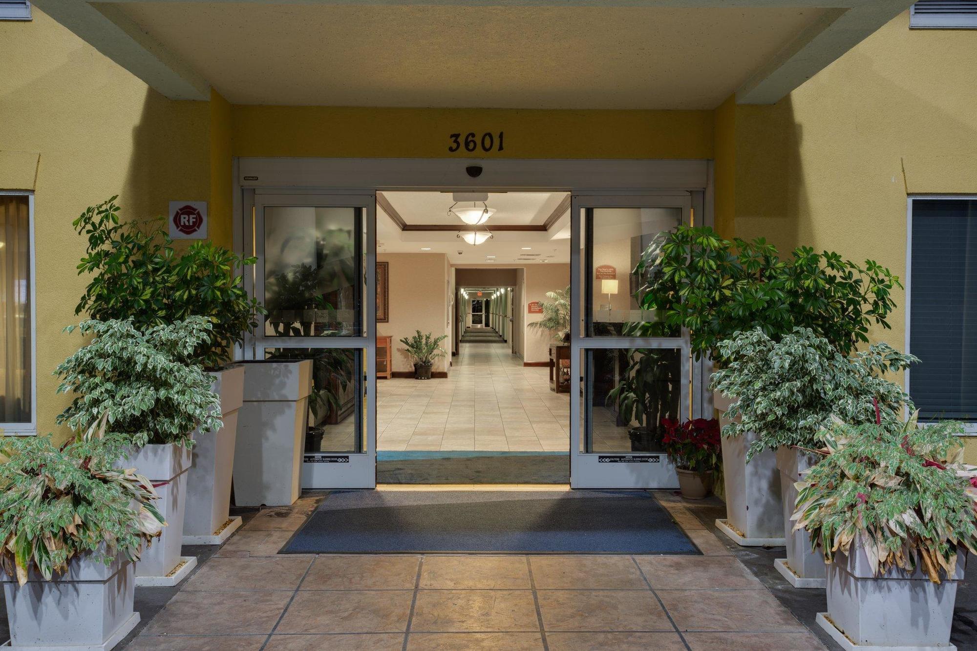 Holiday Inn Express & Suites Tavares By Ihg Экстерьер фото